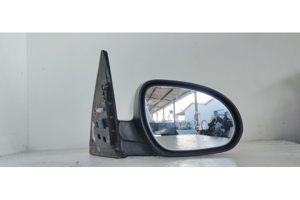 Recambio de retrovisor derecho para hyundai i30 1.6 crdi cat referencia OEM IAM   