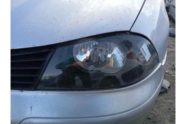 Recambio de faro izquierdo para seat ibiza (6l1) referencia OEM IAM   
