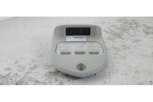 Recambio de luz interior para peugeot 308 sport referencia OEM IAM 9681370177  