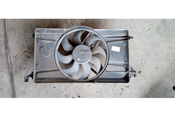 Recambio de electroventilador para ford focus berlina (cap) ghia referencia OEM IAM 3M518C607EC  