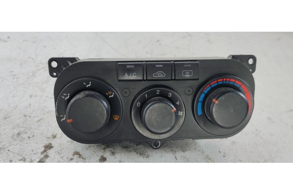 Recambio de mando climatizador para hyundai coupe (rd) 1.6 16v cat referencia OEM IAM 972502CXXX  