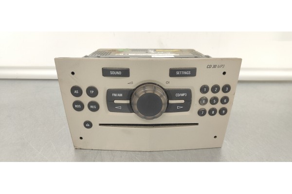 Recambio de sistema audio / radio cd para opel corsa d catch me referencia OEM IAM 13254191  