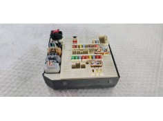 Recambio de caja reles / fusibles para renault laguna grandtour iii referencia OEM IAM 284B60014R  
