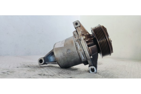 Recambio de compresor aire acondicionado para dacia lodgy 15th anniversary referencia OEM IAM 92600942R  