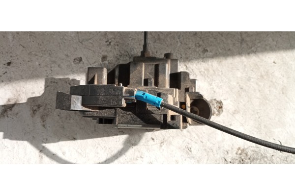 Recambio de cerradura puerta delantera izquierda para renault megane iii coupe expression referencia OEM IAM   