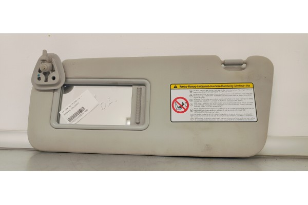Recambio de parasol izquierdo para hyundai i30 1.6 crdi 115 referencia OEM IAM   