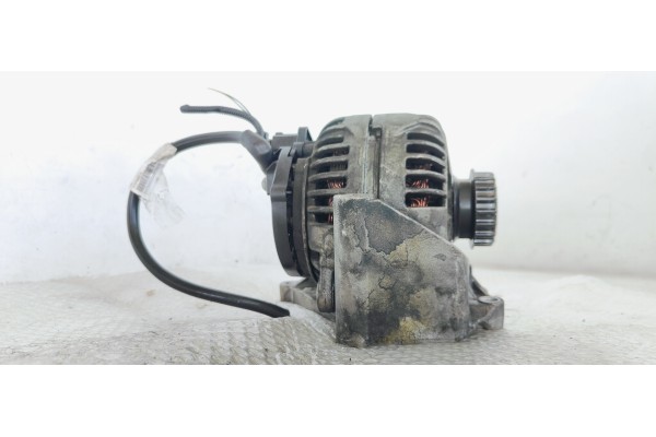 Recambio de alternador para volkswagen touareg (7la) tdi r5 referencia OEM IAM 0124625018  