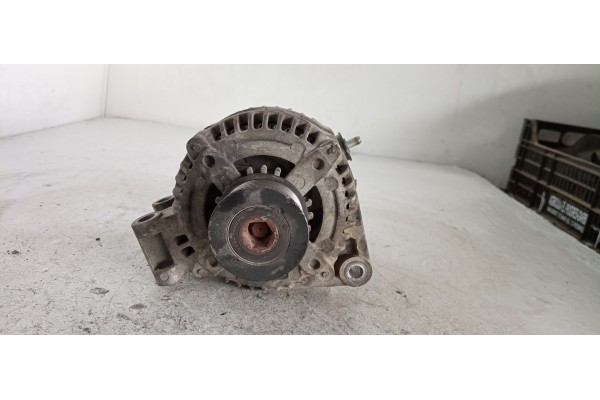 Recambio de alternador para land rover range rover sport v6 td s referencia OEM IAM 1042103951  
