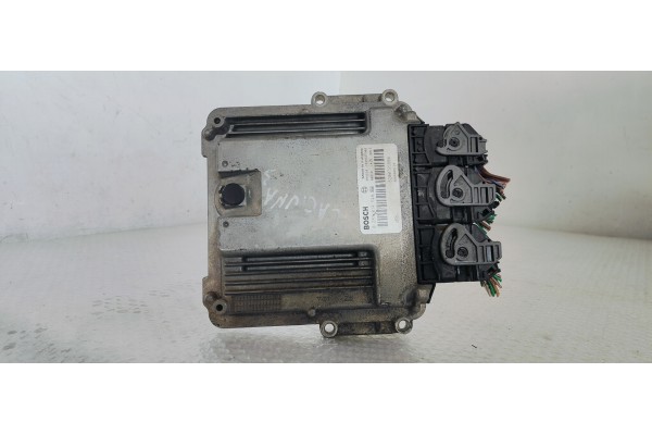 Recambio de centralita motor uce para renault laguna grandtour iii referencia OEM IAM 0281014646  