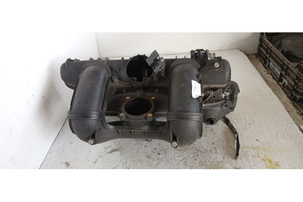 Recambio de colector admision para bmw serie 5 touring (e61) 530i referencia OEM IAM   