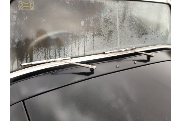 Recambio de brazo limpia delantero izquierdo para mg midget 1500 referencia OEM IAM   