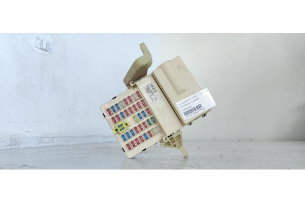 Recambio de caja reles / fusibles para kia magentis active referencia OEM IAM 919502G000  