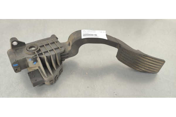 Recambio de pedal acelerador para opel corsa d cosmo referencia OEM IAM 55702020  