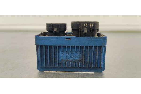 Recambio de caja precalentamiento para opel corsa d cosmo referencia OEM IAM 55557760  