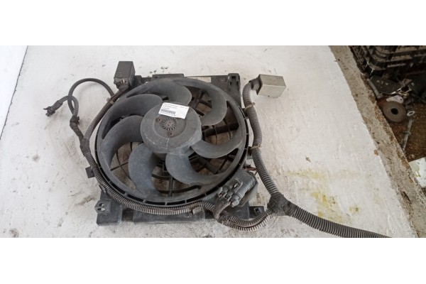 Recambio de electroventilador para opel zafira b cosmo referencia OEM IAM 0130303960  