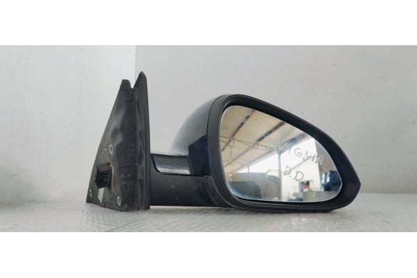 Recambio de retrovisor derecho para opel insignia berlina selective referencia OEM IAM 22968201  
