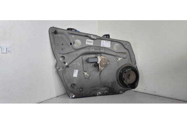 Recambio de elevalunas delantero izquierdo para mercedes-benz clase b (w245) 180 cdi (245.207) referencia OEM IAM A1697202979  