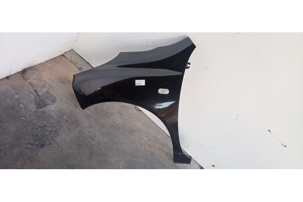 Recambio de aleta delantera izquierda para nissan micra (k12e) 25 aniversario referencia OEM IAM   