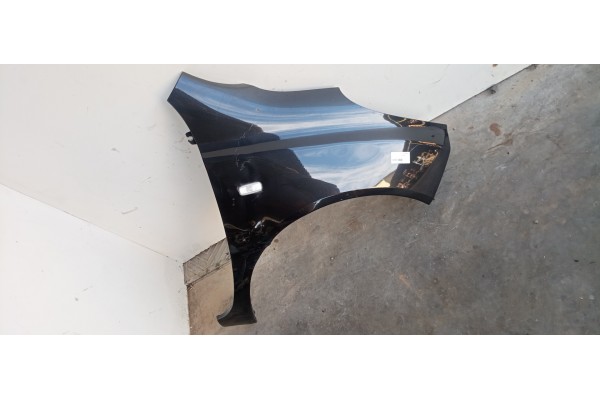 Recambio de aleta delantera derecha para nissan micra (k12e) 25 aniversario referencia OEM IAM   