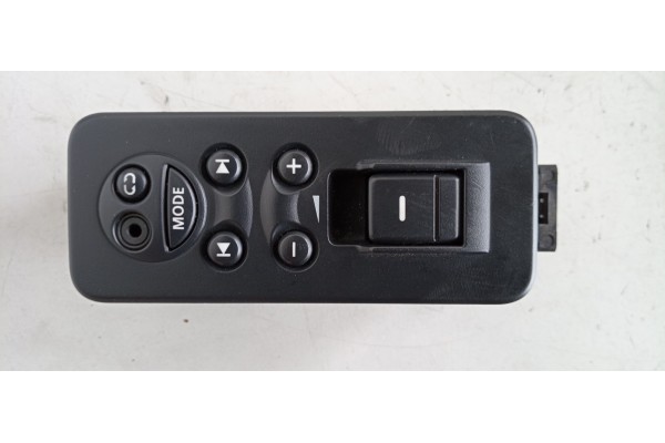 Recambio de mando elevalunas trasero izquierdo para land rover discovery v6 td se referencia OEM IAM YUD501080PVJ  