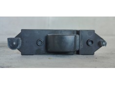 MANDO ELEVALUNAS DELANTERO DERECHO MR587955 