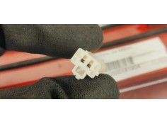 Recambio de luz central de freno para peugeot rcz 2.0 hdi 163 fap referencia OEM IAM 40700780  