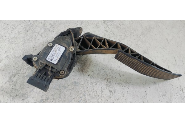 Recambio de pedal acelerador para opel insignia berlina selective referencia OEM IAM 6PV00976500  