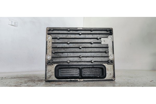 Recambio de centralita motor uce para chrysler pt cruiser (pt) referencia OEM IAM P05033174AA  