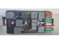 Recambio de caja reles / fusibles para chevrolet blazer (neu) 4wd lux automático referencia OEM IAM 15787553  