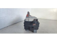 Recambio de caja reles / fusibles para chevrolet blazer (neu) 4wd lux automático referencia OEM IAM 15787553  