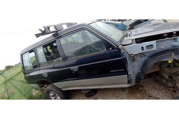 Recambio de puerta delantera derecha para mitsubishi montero (v20/v40) 2.5 turbodiesel referencia OEM IAM   