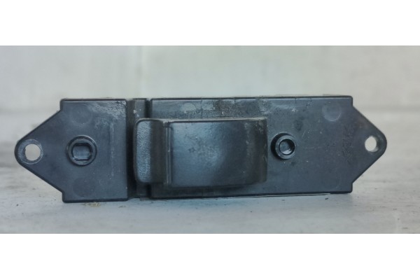 Recambio de mando elevalunas trasero izquierdo para mitsubishi l 200 (ka0/kb0) raging bull referencia OEM IAM MR587957  