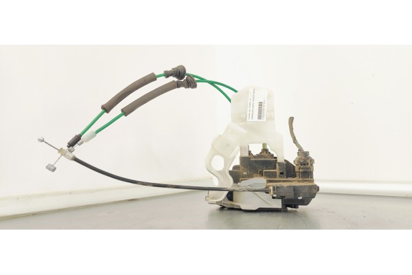 Recambio de cerradura puerta trasera derecha para hyundai i30 1.6 crdi 115 referencia OEM IAM   