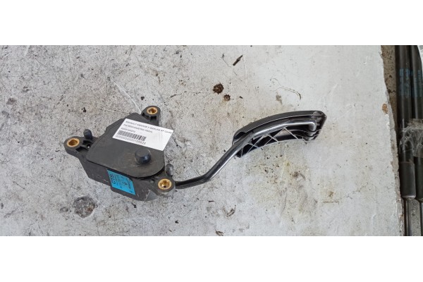 Recambio de potenciometro pedal para renault megane ii berlina 3p confort dynamique referencia OEM IAM 8200153270  