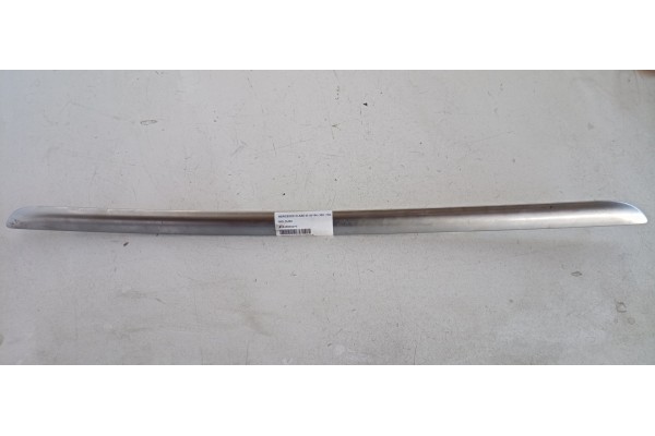 Recambio de moldura para mercedes-benz clase m (w164) 350 (164.186) referencia OEM IAM A1646830270  