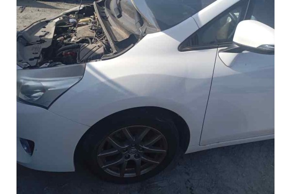 Recambio de aleta delantera izquierda para toyota verso 1.6d4d 112 fap referencia OEM IAM   