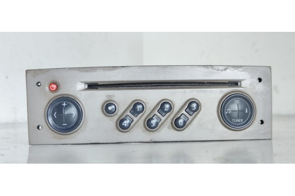 Recambio de sistema audio / radio cd para renault scenic ii emotion referencia OEM IAM 8200300860B  