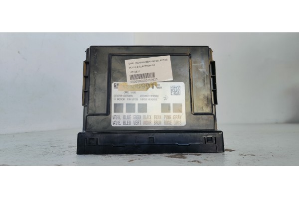 Recambio de modulo electronico para opel insignia berlina selective referencia OEM IAM 13510527  