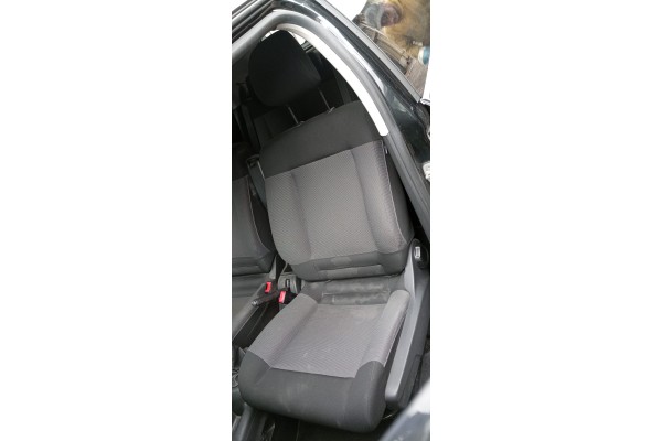 Recambio de asiento delantero izquierdo para citroen c4 cactus shine referencia OEM IAM   