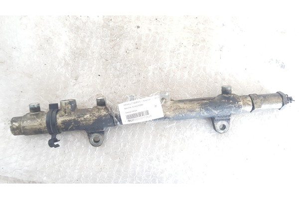 Recambio de rampa inyectora para renault scenic ii emotion referencia OEM IAM 0445214024  