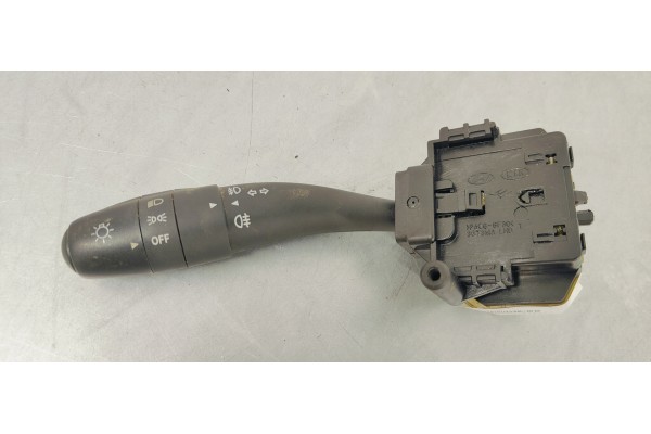 Recambio de mando luces para hyundai i30 1.6 crdi 115 referencia OEM IAM 934102R030  